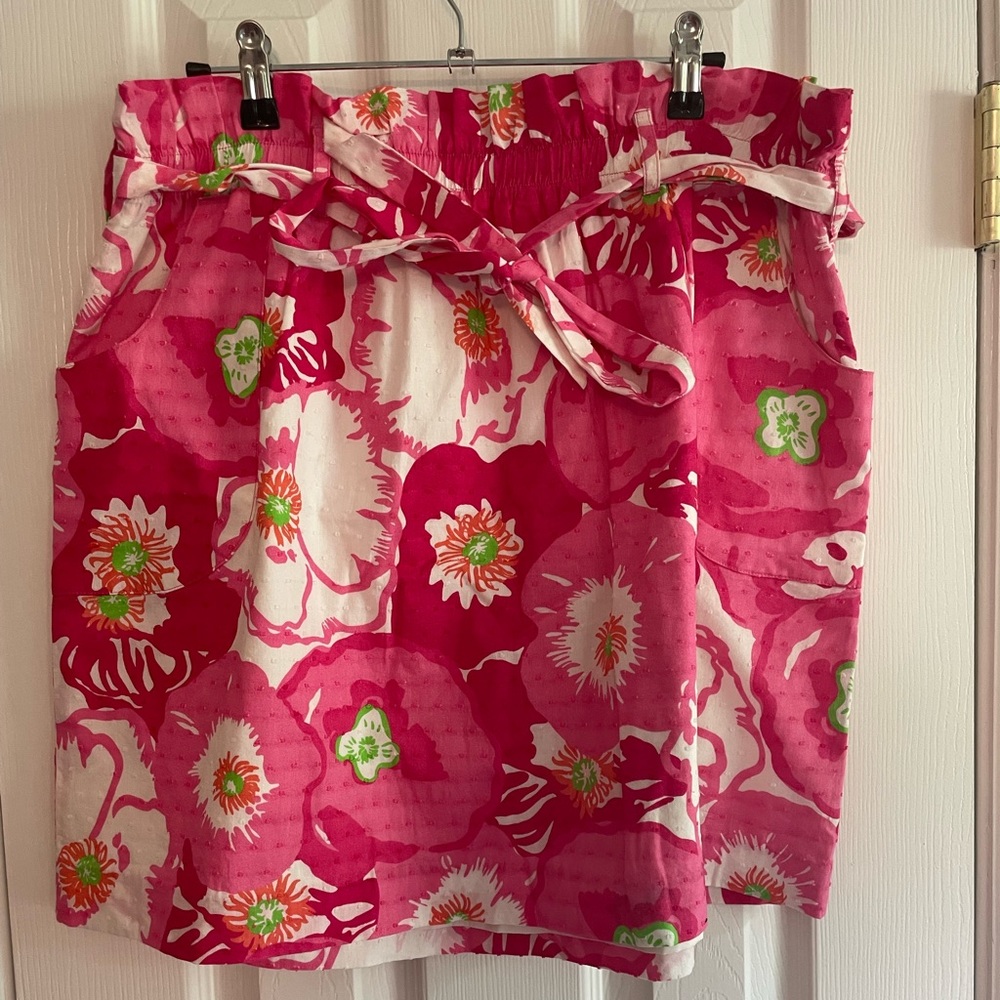 Lilly Pulitzer pink poppy print skirt, size L